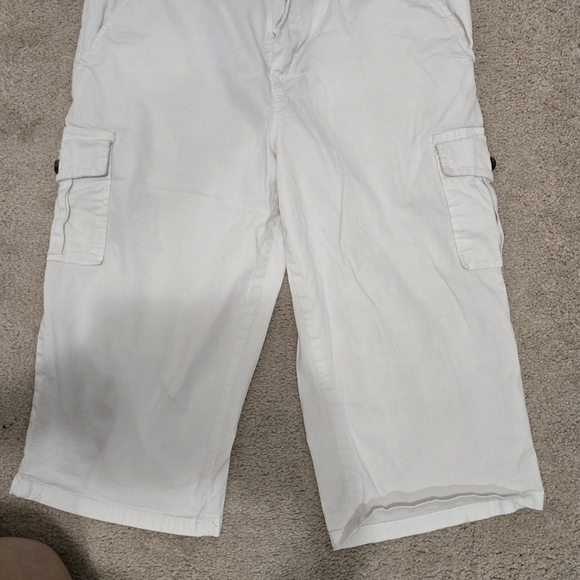 Lee Women's White Cargo Shorts - Picture 1 of 4